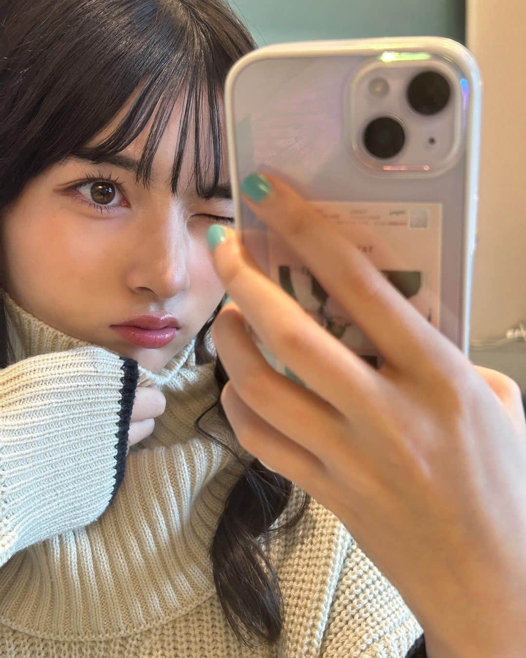 川原美杏さんのインスタグラム写真 - (川原美杏Instagram)「・ 🎍新年明けましておめでとうございます🎍 ・ ・ 今日は元旦！ 2023年もよろしくお願いします。🐰今年は目標に向かって精一杯努力して頑張ります！🔥 ・ 皆さんも素敵な1年をお過ごしください🍀*゜ ・ 🐇⸒⸒〰︎‪‪❤︎‬ ・ #ニコラ #nicola #ニコモ #ニコラ2月号発売中 #川原美杏」1月1日 13時52分 - kawahara_mian_official