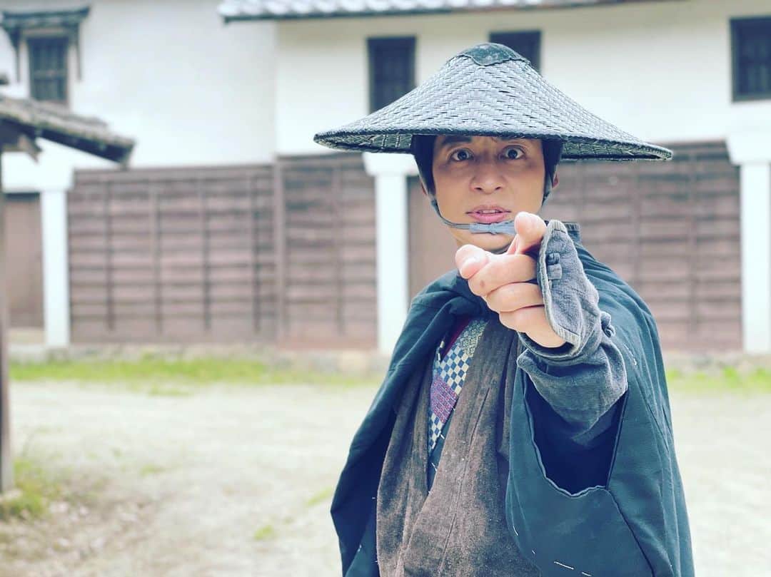 村田秀亮のインスタグラム：「明けましておめでとうございます。 至高の一年になる予感しかしない！ やったんぞ☝🏻  皆様にとって幸多き2023年になりますように！ 今年もどうか宜しくです🙇  #あけましておめでとう #2023」