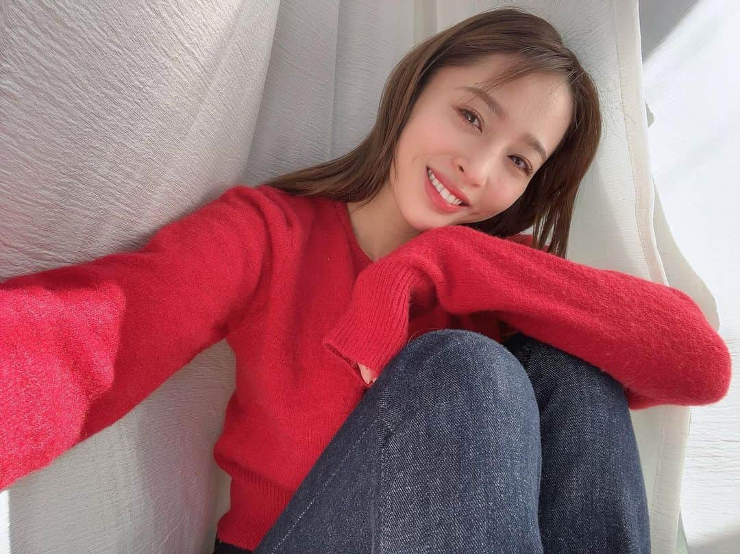 神部美咲のインスタグラム：「明けましておめでとうございます🎍  皆様にとって素敵な一年になりますように😌 今年もよろしくお願いします☺️」