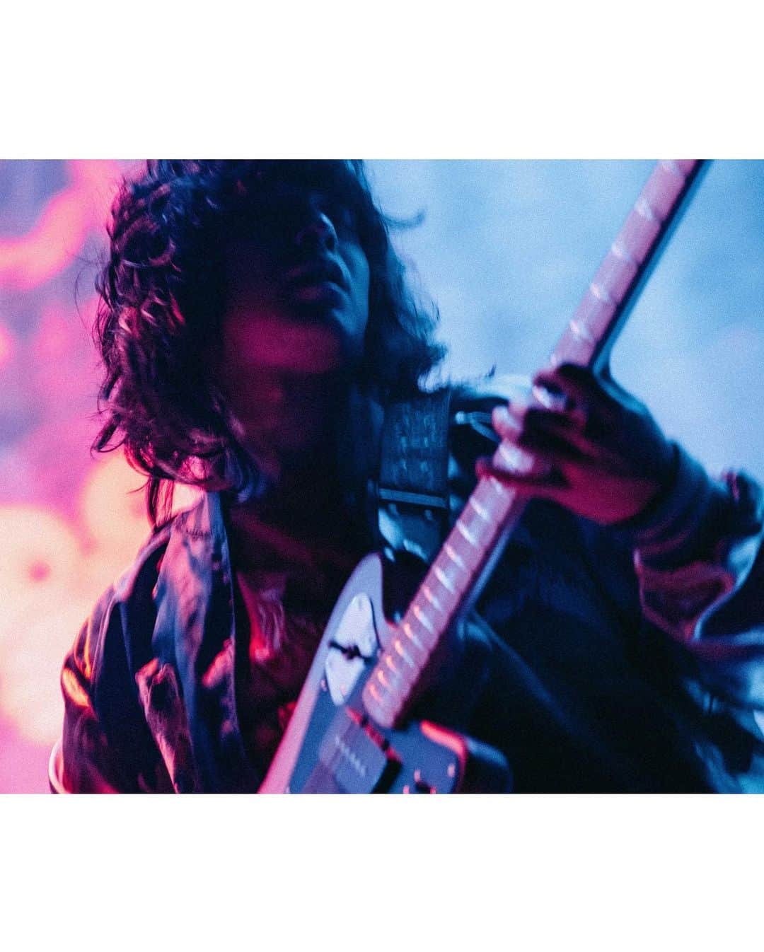 のインスタグラム：「"22.12.23六本木EX theater  まだまだだなと。  📸 @ayumu10.18」