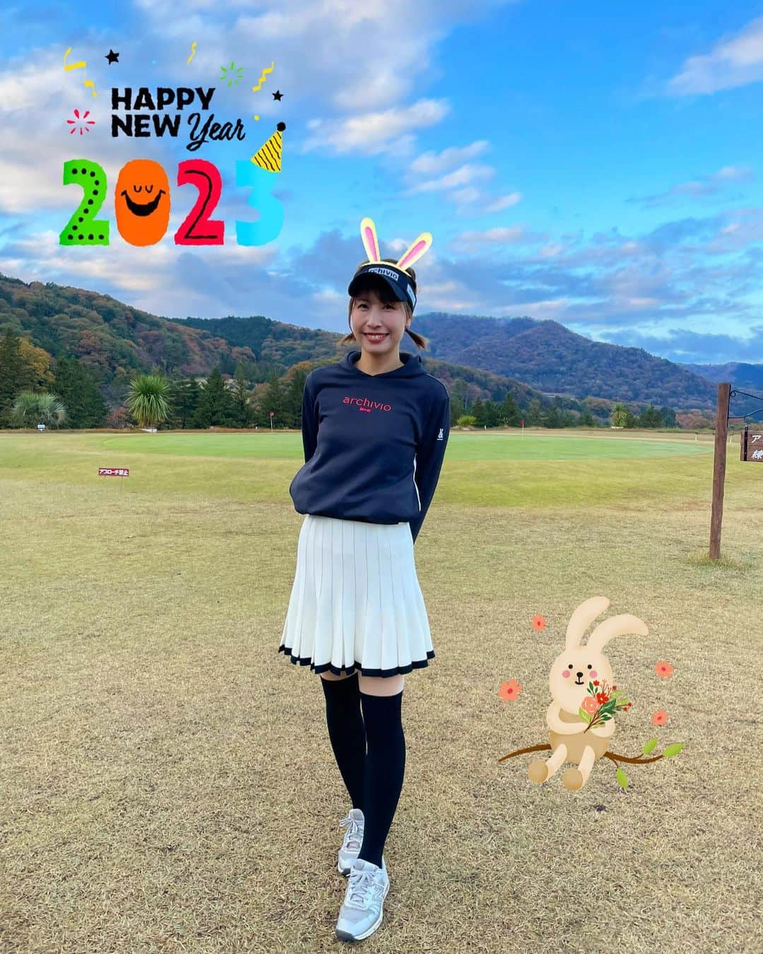 米澤有のインスタグラム：「あけましておめでとうございます🎍 今年も沢山の方に楽しんでいただけるように、ゴルフもお仕事も頑張ります✨ 本年もどうぞ宜しくお願い致します🙇‍♀️  皆様にとって良い一年になりますように🥰」