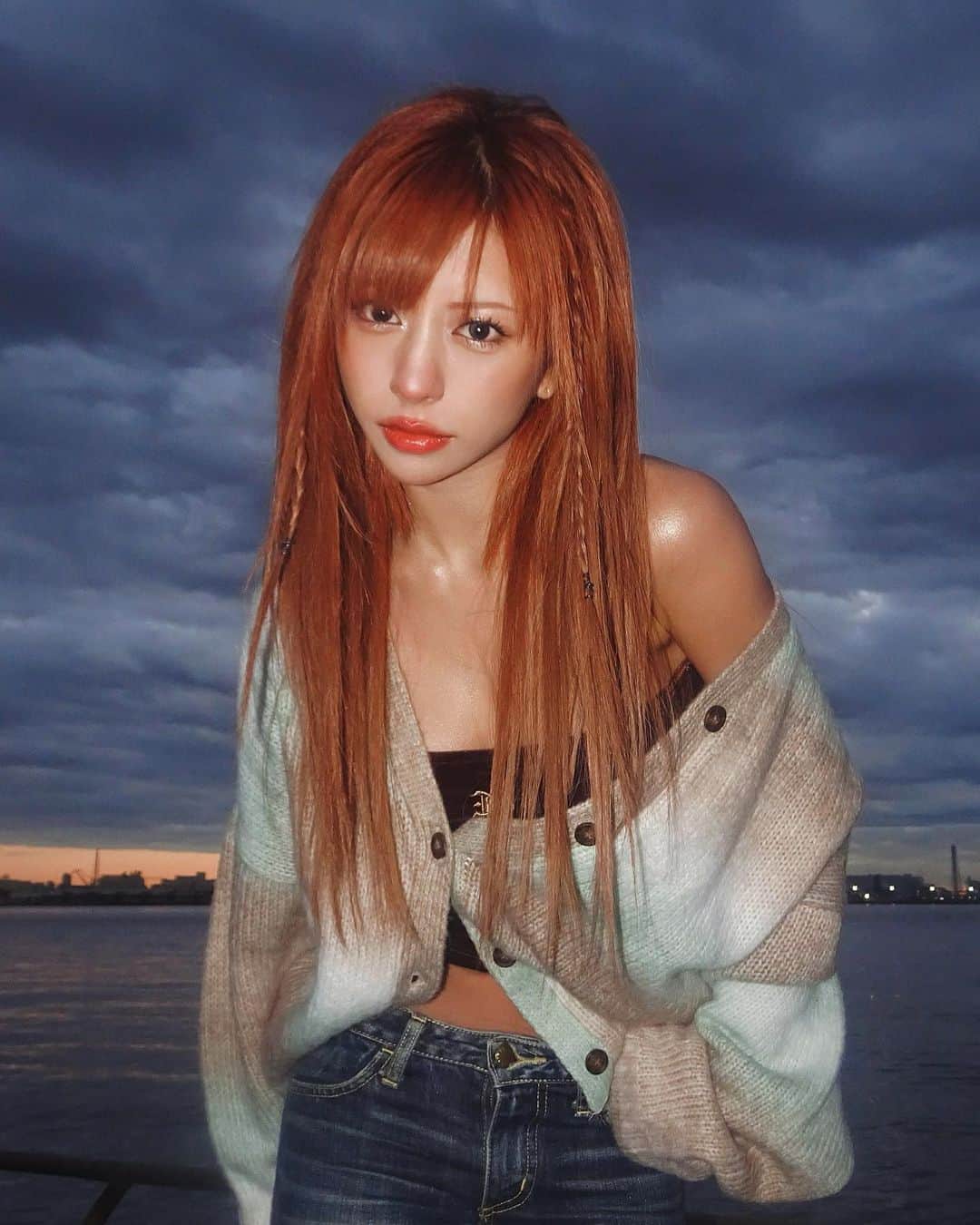 のインスタグラム：「あけましておめでとうございます🌅 今年も華を、よろしくお願いします☺️  #2023 #happynewyear」