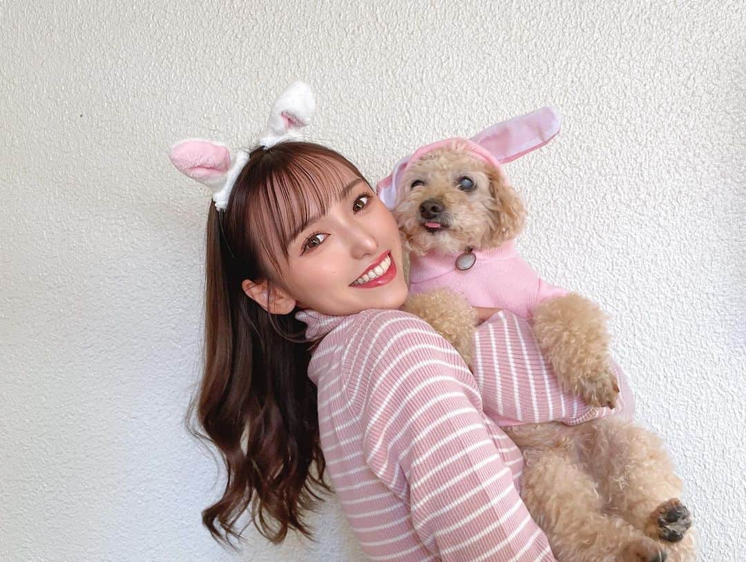 引地裕美のインスタグラム：「🐇🤍🤍🤍  明けましておめでとうございます🎍🎈 今年もみんなと一緒に楽しい時間を過ごせますように🫧  2023年もどうぞよろしくお願いします🌹  #happynewyear2023  #卯年 #2023 #UMine #japan #옷스타그램 #데일리룩 #코디스타그램 #每日穿搭 #일본 #얼스타그램 #照片 #粉我 #japanesegirl #うさぎ #costume」
