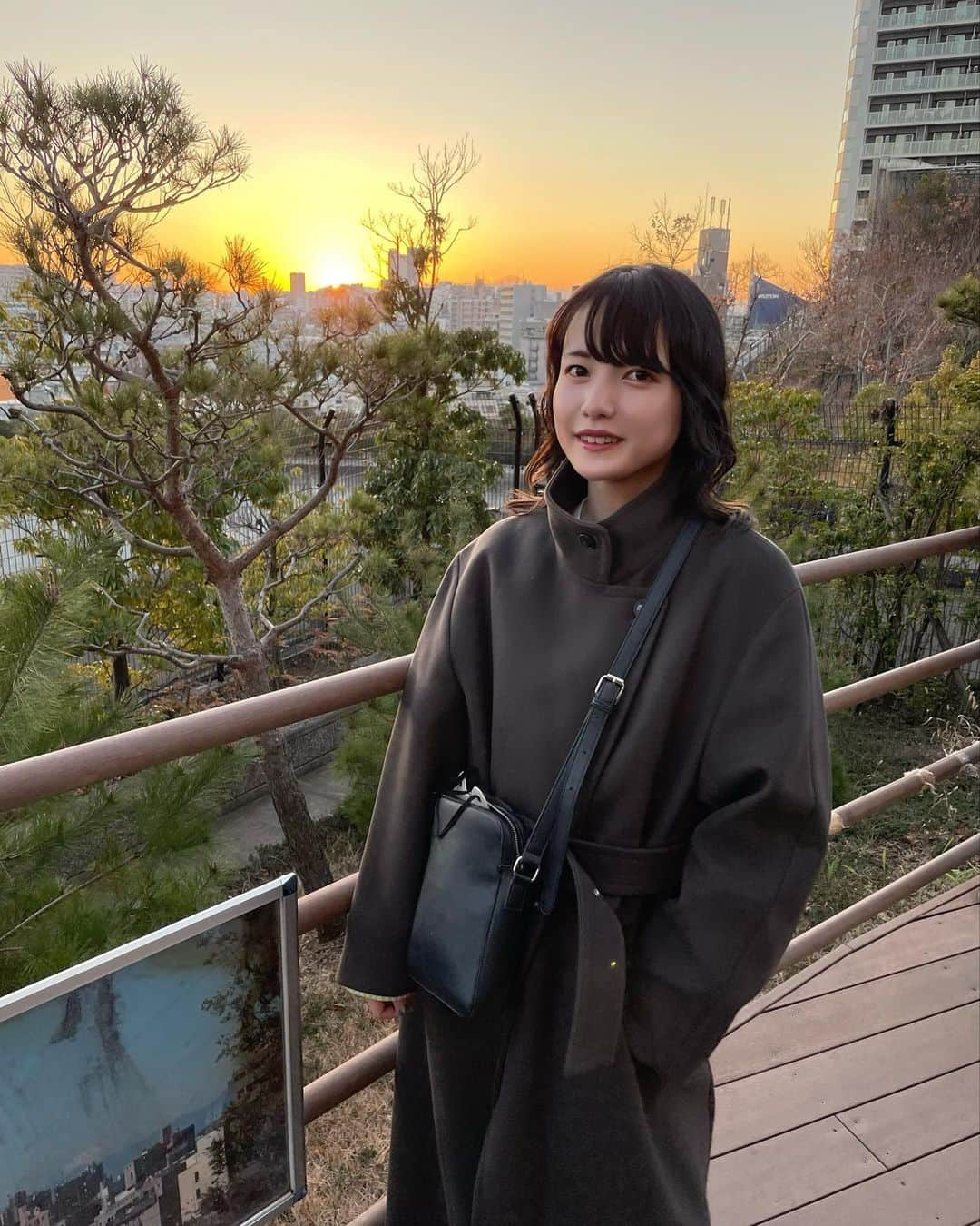 樺澤まどかさんのインスタグラム写真 - (樺澤まどかInstagram)「2023年  今年も宜しくお願いします！  今年の目標は「なるべく早起き」です。  #樺澤まどか #初日の入り」1月1日 17時57分 - kabasawa_madoka