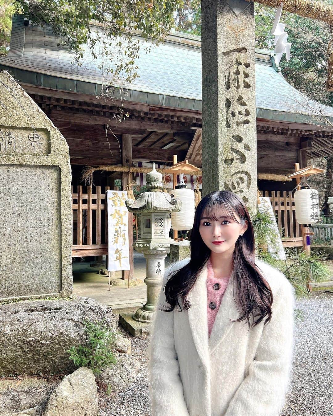 川上礼奈のインスタグラム：「. あけましておめでとうございます🐰🎍 うさぎ年という事でれなぴょんの年に出来るように 何事も全力で頑張ります！ 今年もよろしくお願い致します🐰💕」