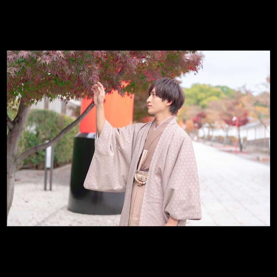 のインスタグラム：「新年あけましておめでとうございます🎍  今年も色んなことにチャレンジしてやれることをしっかりやる1年にしようと思います🐇 マイペースに🐇🐇🐇  今年もよろしくお願いします！  #2023」