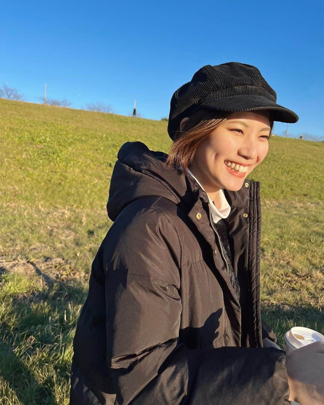 小林玲のインスタグラム：「. ⁡ 2023年！ 明けましておめでとうございます🎍 ⁡ ⁡ ハッピーな一年に！ そして今年もご縁を大切に！ 邁進していきます！ ⁡ ⁡ 本年もよろしくお願いします🐇☀️ ⁡ ⁡ #happynewyear #2023」