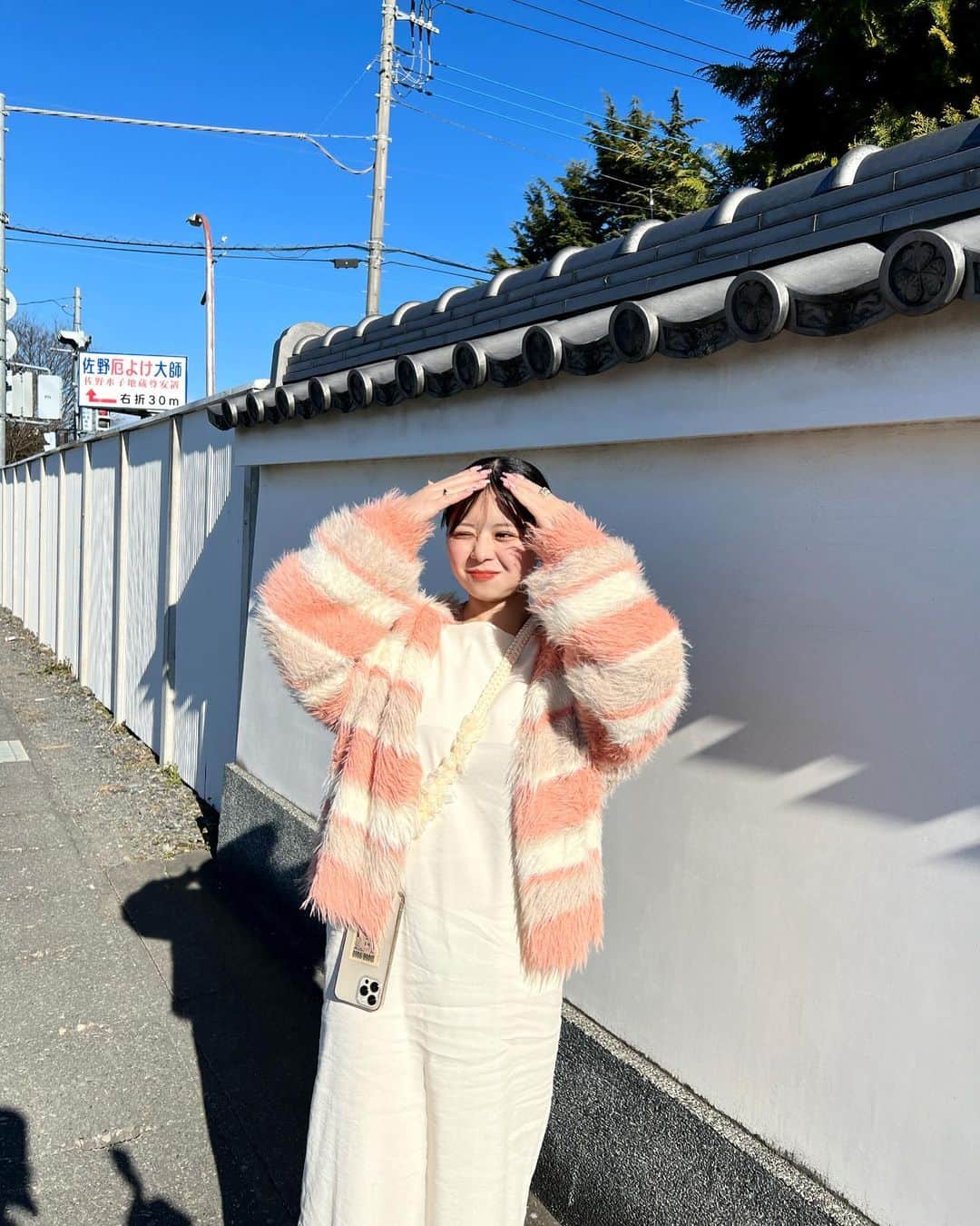 カノンのインスタグラム：「🐯2022→2023🐰  昨年は大変お世話になりました。 自分にとって2022の年は 「出逢い」の年だったし、 凄く悩んだ1年でもありました。 関わってくださった方に感謝です。 本当にありがとうございました！  2023年は すごく意味のある年にしたいです。 昨年より少し頑張ってみます。 どんな年になるかなー、楽しみです!!  皆さんにも幸せな時間を 沢山過ごしてほしいです。 今年もよろしくお願い致します!!」