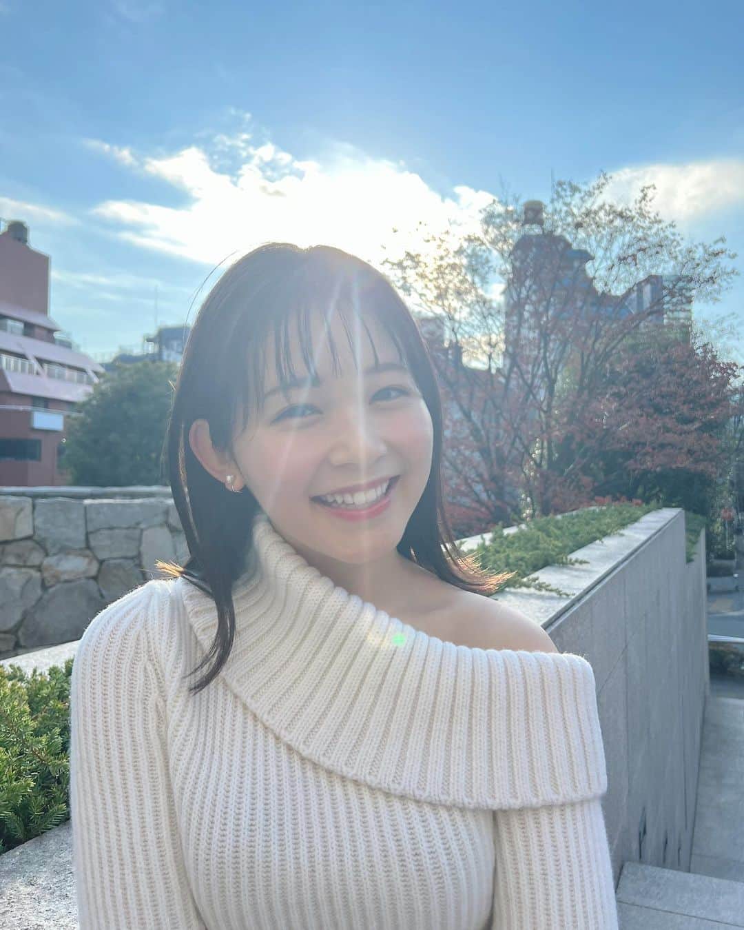 のインスタグラム：「明けましておめでとうございます🐰！ 今年も素敵な1年になりますように💐」