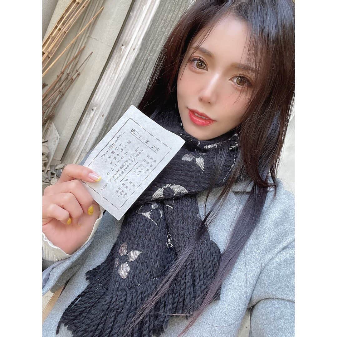 箕田 みなみのインスタグラム：「2023✨happy✨new year🎍🌅」