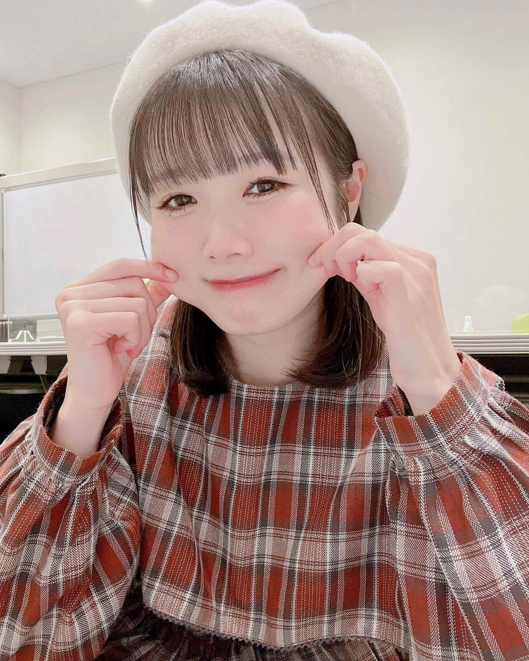 高橋麻里さんのインスタグラム写真 - (高橋麻里Instagram)「あけましておめでとうございます！ 2023年もよろしくお願いします！  小さな目標、叶えたいことも改めて考えてきめた！素敵なお正月を！🐰🐰」1月1日 23時24分 - takahashimari15