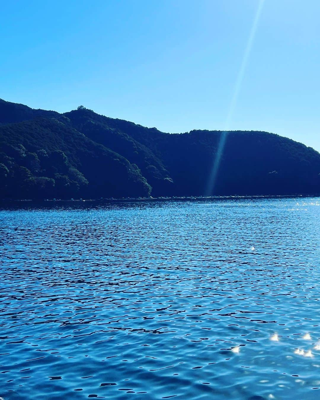 湯浅京己のインスタグラム：「あけましておめでとうございます🌅 今年もよろしくお願いします✨  昨年は充実した1年を過ごすことができました！ 2023年は全てにおいて己を超えていけるようしっかり頑張ります！ アツアツな応援よろしくお願いします🔥🔥  みなさんにとって最高の1年になりますように！  #謹賀新年 #卯年 #己を超える #アツアツ #雲外蒼天 #アオイクマ #ザナックス #lillonestar」