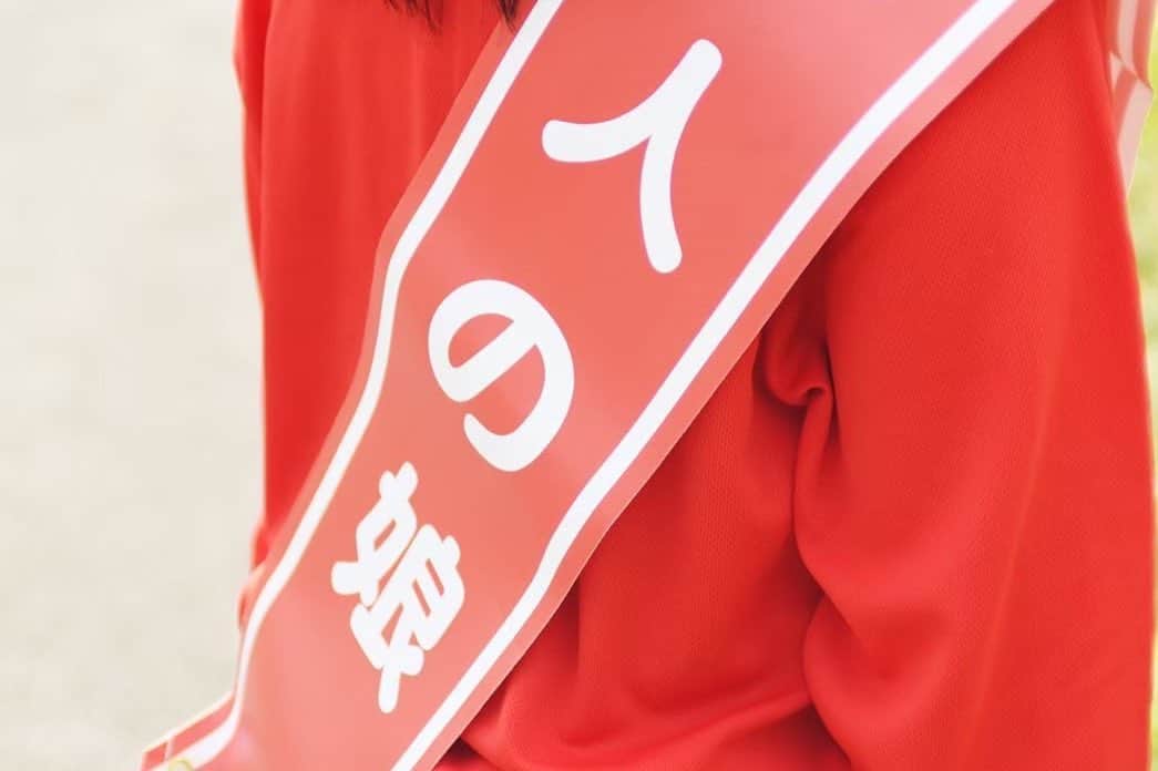 白石香さんのインスタグラム写真 - (白石香Instagram)「2022年、 私と私の家族、支援者の皆様、応援してくださってる多くの方々にとって、とても悲しい出来事が起こりました。 私の母、白石洋一の妻が天国へ行きました。 母は、強くて、明るくて、パワフルで、本当に尊敬する人でした。  #今治#今治市#西条#西条市#新居浜#新居浜市#四国中央#四国中央市#愛媛県#衆議院議員#国会議員#国会議員の娘#白石洋一#白石よういち」1月1日 23時36分 - shiraishikaori5541