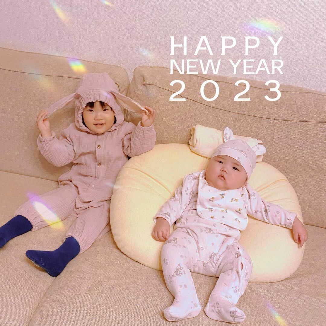 りかみし（みしまりか）のインスタグラム：「今年もどうぞよろしくお願い致します✨  #2023年初投稿」