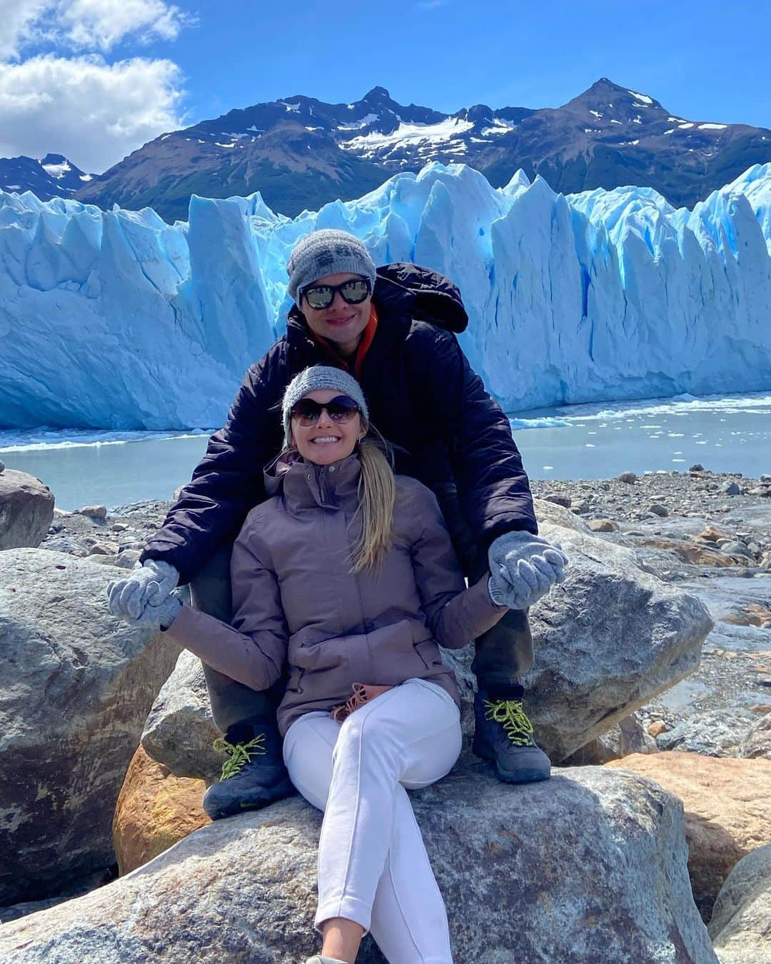 Jessica sayonara maierさんのインスタグラム写真 - (Jessica sayonara maierInstagram)「trekking no glaciar Perito Moreno ❄️ inolvidable 👌🏽🤍」1月2日 3時17分 - sayonaramaier