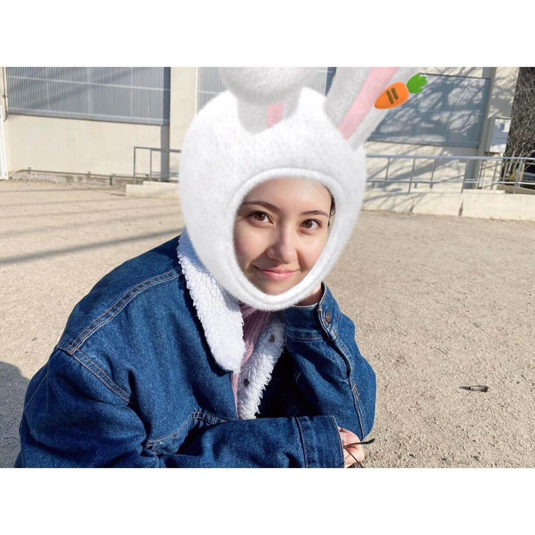 川添りなさんのインスタグラム写真 - (川添りなInstagram)「🎍🐰𝐇𝐚𝐩𝐩𝐲 𝐍𝐞𝐰 𝐘𝐞𝐚𝐫🐰🎍  皆様、本年もよろしくお願いいたします。  体調に気をつけながら、楽しんでまいりましょう✨  3枚目はなんか話途中？みたいな顔ですね。🫣 snowのフィルターで兎になってみました。  #2023 #兎 #あけましておめでとうございます」1月2日 8時29分 - zorina_522