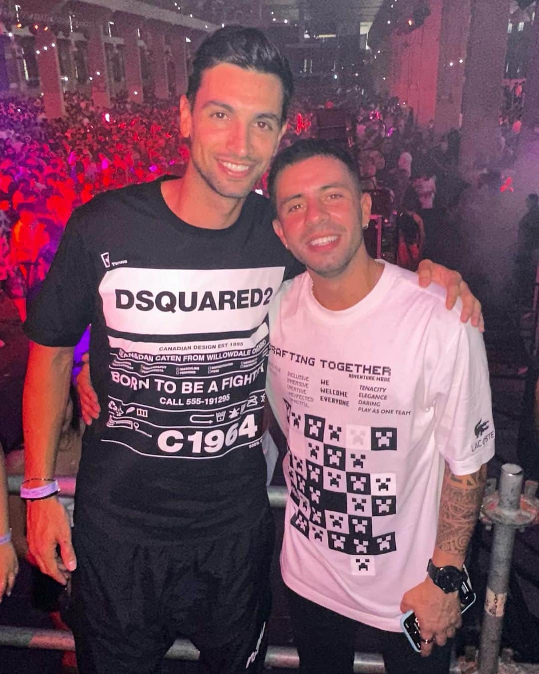 ハビエル・パストーレのインスタグラム：「Que lindo verte y pasar estos días juntos Mati ! Volver a jugar y disfrutar como lo hicimos años atrás ⚽️❤️ gracias amigo .」