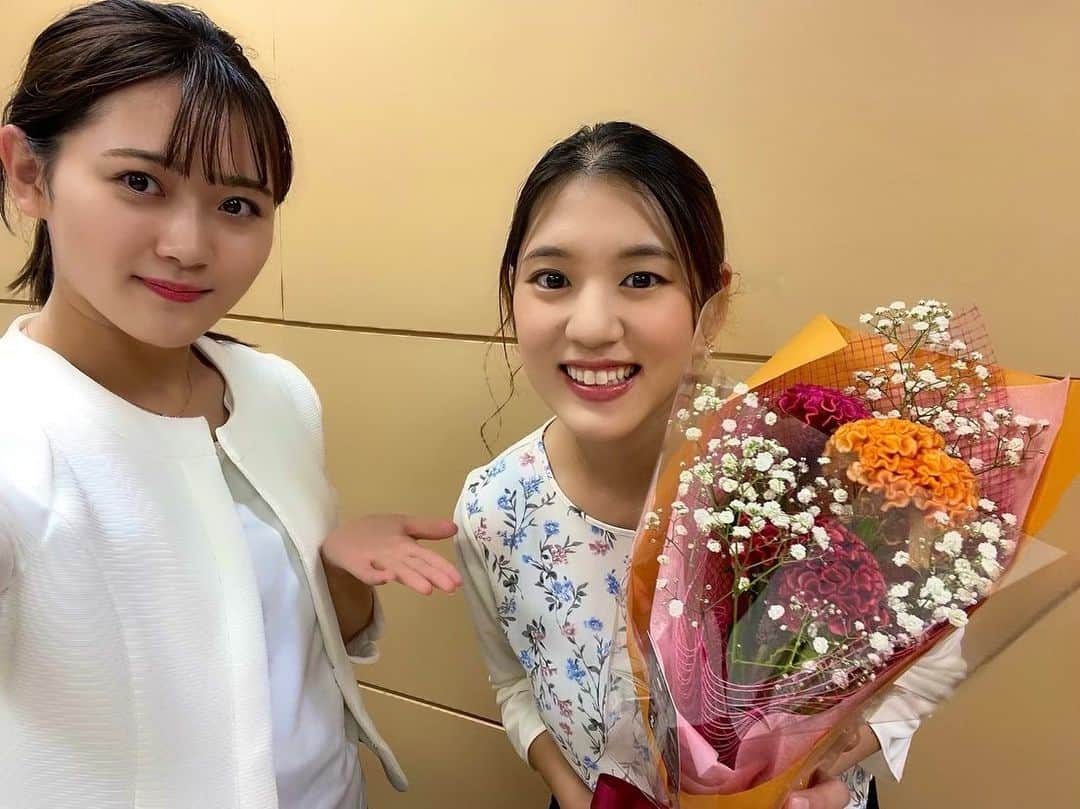 汾陽美樹のインスタグラム：「. あけましておめでとうございます🎍✨ 2022年は1年ぶりに仕事復帰をしました。 短い間でしたが、"おかえり〜🙌"と 温かく迎えてくれたNBSの仲間たち そして視聴者の皆さんのおかげで 久しぶりにアナウンサーとして 楽しく仕事をさせていただきました🧡  いつも支えてくださって応援してくださって 本当にありがとうございます！！！ 2022年は感謝の1年だったなぁと感じます🥹💕  そして先日、第二子となる長女が誕生しました🐣 たっくさん飲んですくすく成長しています🍼✨ 最近は2人の育児に追われてバタバタの毎日ですが なんとか楽しく過ごしています🤣🙌  2023年🐇✨ みなさんにとって笑顔と幸せ溢れる1年になりますように🧡 またお会いできる日を楽しみにしています♩」