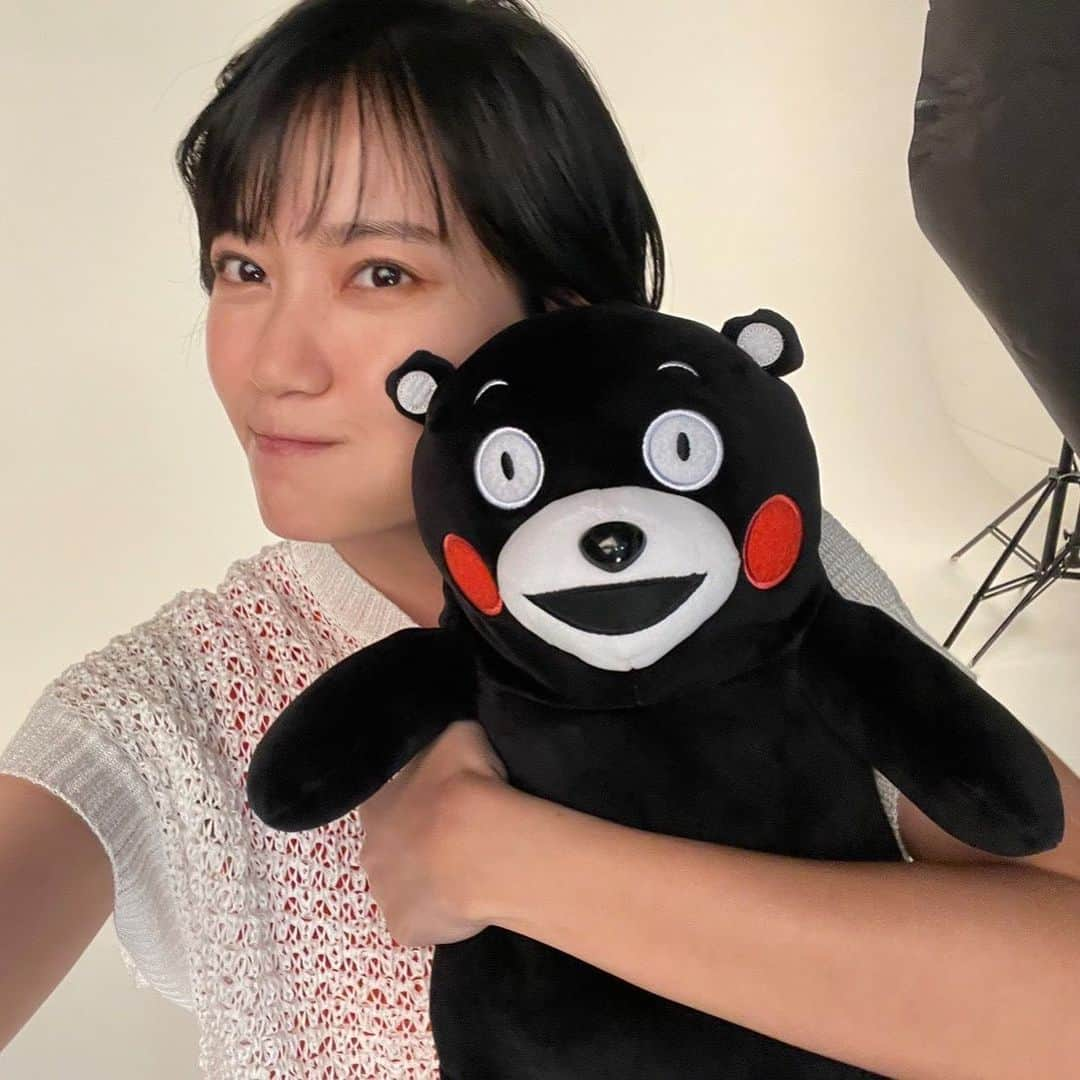 リチさんのインスタグラム写真 - (リチInstagram)「撮影のときに連れてきたくまモン🍅🍅  ふわふわもちもちで可愛い。。。  高校時代から大好きな地元熊本のPR活動をしてたから くまモンから“モンバサダー”っていう 熊本と海外を結ぶ大使(アンバサダー)の 称号をもらってるおん！  #熊本 #くまモン #モンバサダー #熊本県 #kumamoto #kumamon #くまモンスクエア #くまモン大好き」1月2日 11時17分 - richi_bousho