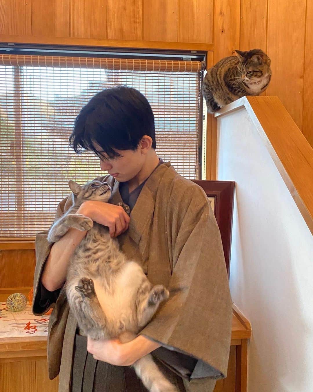 石橋和磨さんのインスタグラム写真 - (石橋和磨Instagram)「明けましておめでとうございます。 今年もよろしくお願い申し上げます。  #2023 #02 #石橋和磨」1月2日 18時24分 - king_kazuma.i