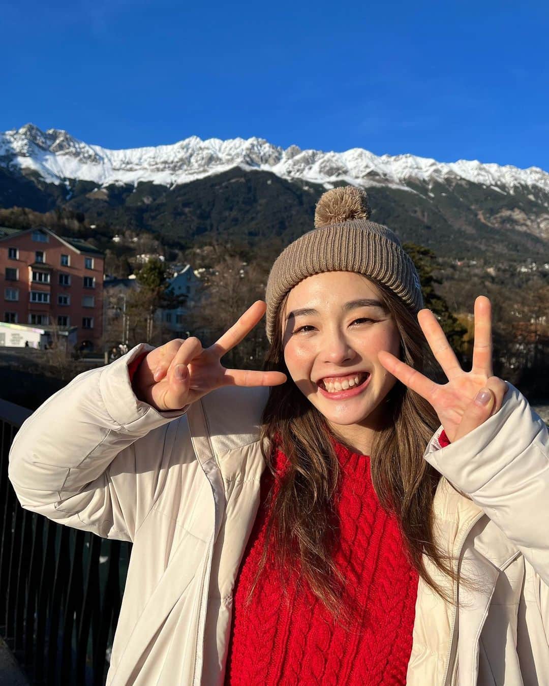 のインスタグラム：「Happy New Year✨  あけましておめでとうございます🐰🫶🏻 2023年もよろしくお願いします💖  #happynewyear」