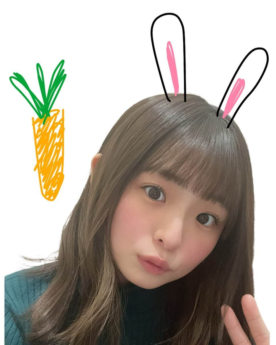 西葉瑞希さんのインスタグラム写真 - (西葉瑞希Instagram)「あけましておめでとうございます🎍  卯年🐰  年女になりました✌︎︎✌︎︎  去年は沢山作品に出演させて頂きました 今年も素敵なお知らせができますように！！！‪︎‬ ‪︎☺︎」1月2日 19時19分 - mizuki_saiba