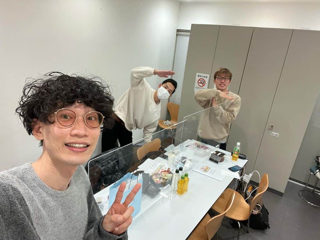 のインスタグラム：「楽しかったです✨✨ちくわがうまくいって良かったです😊　#ちくわ #新春オールよしもと初笑いSP2023 #もりやすバンバンビガロ」