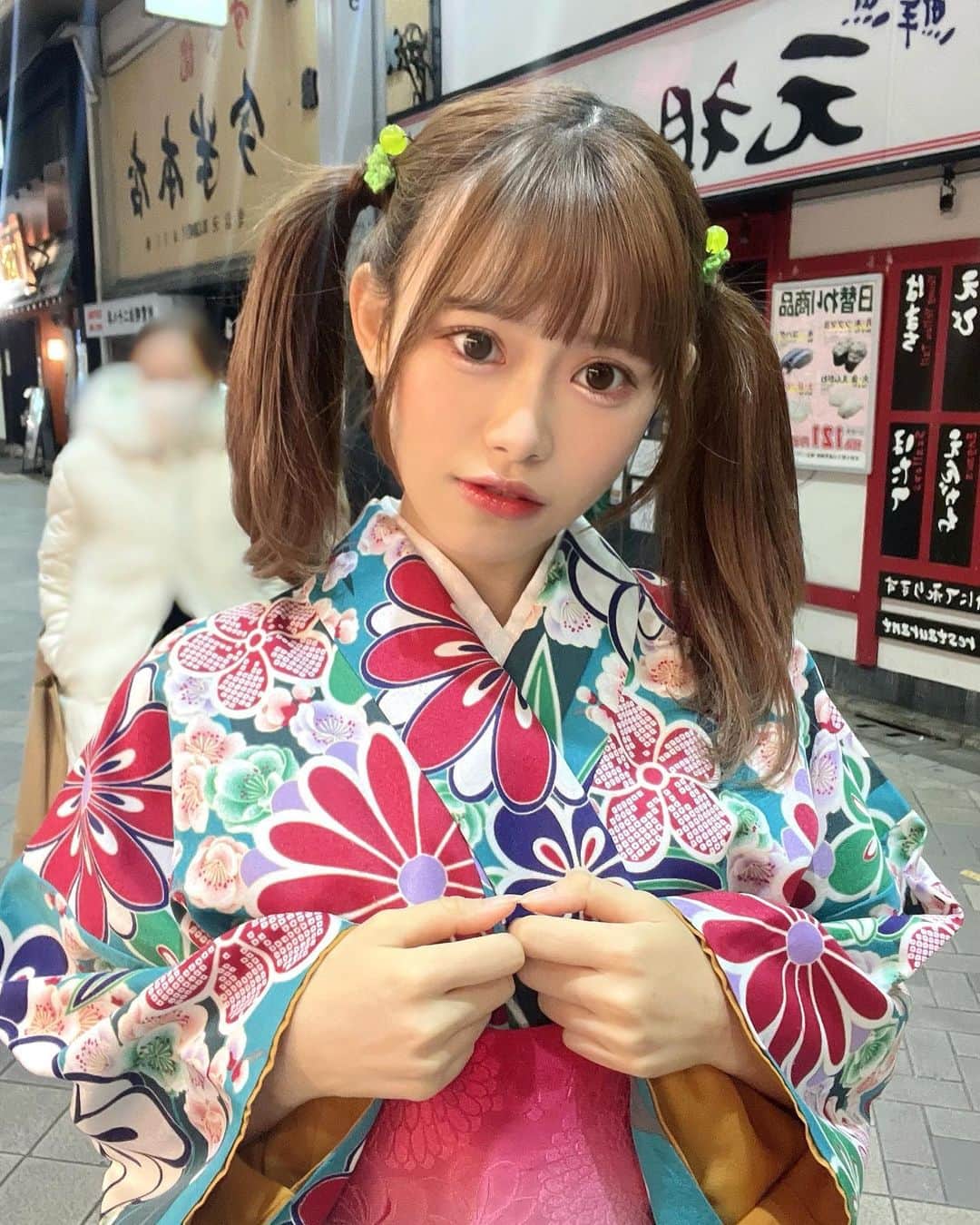 早海美玖のインスタグラム：「今年のおみくじは大吉でした🐇🎀 年女、幸先良いです🐰💭 一緒に楽しい1年にしようね♡」