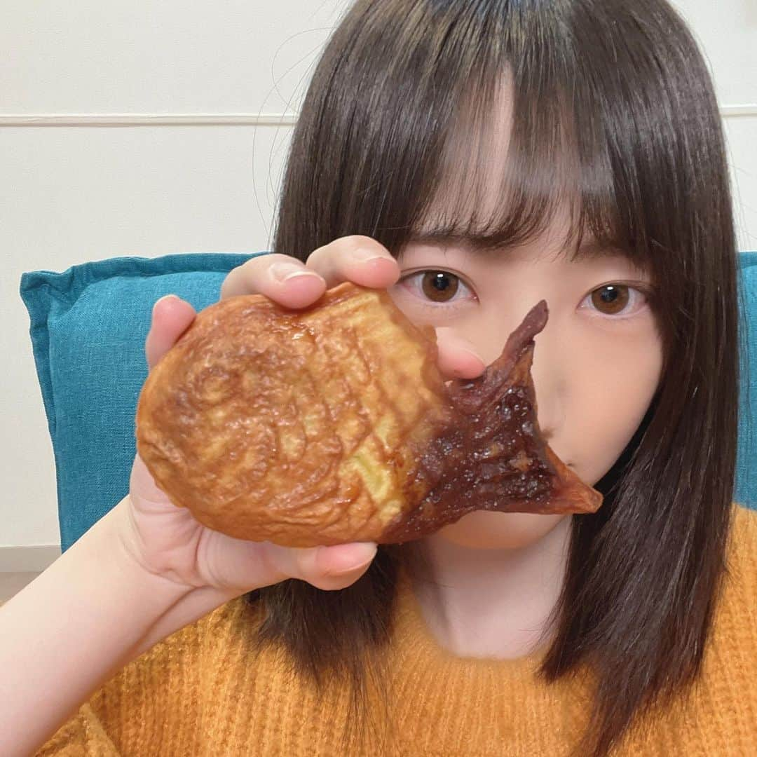 ねこてんさんのインスタグラム写真 - (ねこてんInstagram)「あけましておめでたいやき！ チョコはみ出た笑」1月2日 22時02分 - nemui_nekoten