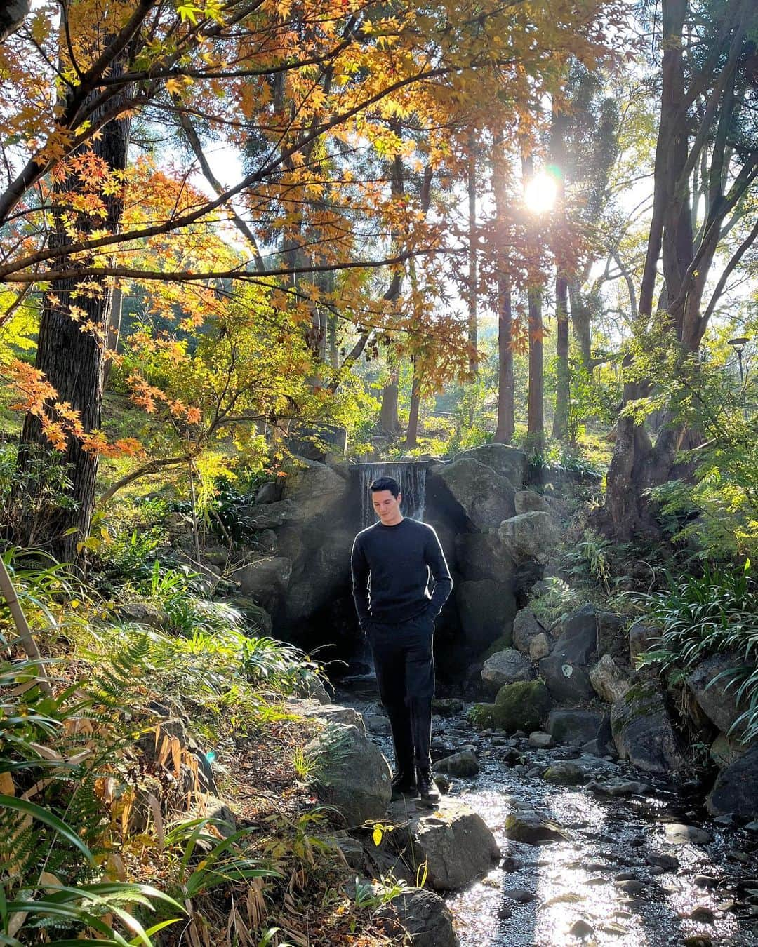 山口瑠伊さんのインスタグラム写真 - (山口瑠伊Instagram)「明けましておめでとうございます。新しい年がみなさんにとって素晴らしい一年になりますように！🎍⛩  Happy New Year 2023 to everyone ! Wishing you health, joy and new blessings too count each day 😊  #水戸ホーリーホック #mitohollyhock  #newyear」1月3日 0時15分 - yamaguchi_louis