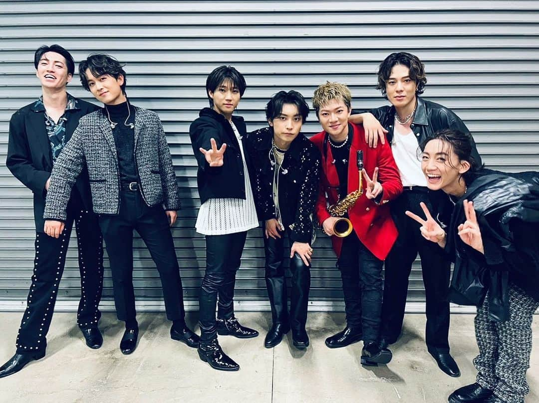 萩谷慧悟のインスタグラム：「年明けまして初ステージは #バンテリンドームナゴヤ にて#KROSS vol.1-kpop masterz-でした。  日本と韓国の架け橋ということで我々 #7ORDER がオープニングACTを務めさせていただきました。  また多くの人に知ってもらえる機会に恵まれ2023年良いスタートを切れました。  #BLANK2Y の皆様とも写真撮っていただきました。 ありがとうございました！  2023年も7ORDERと #萩谷慧悟 をよろしくお願いします🫡」