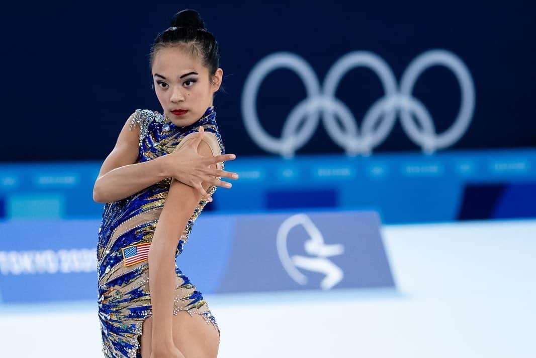 ローラ・ゼンのインスタグラム：「selling all these leos! and going down memory lane 🥹  📥 DM for pricing and sizes   #rhythmicgymnastics #leotard #sale」