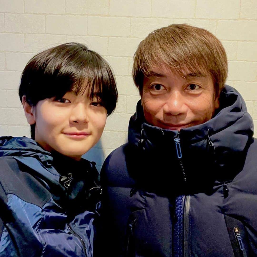 中西哲生さんのインスタグラム写真 - (中西哲生Instagram)「． 久しぶりに妹の息子に会いました！！ドンドン大人になってくなぁ。今年はいよいよ高校生。 ． 学業も大変だと思うけど、仕事も頑張って欲しい。いつか共演できる日が来ることを楽しみにしてます。 ． #齋藤潤」1月3日 9時23分 - tetsuonakanishi
