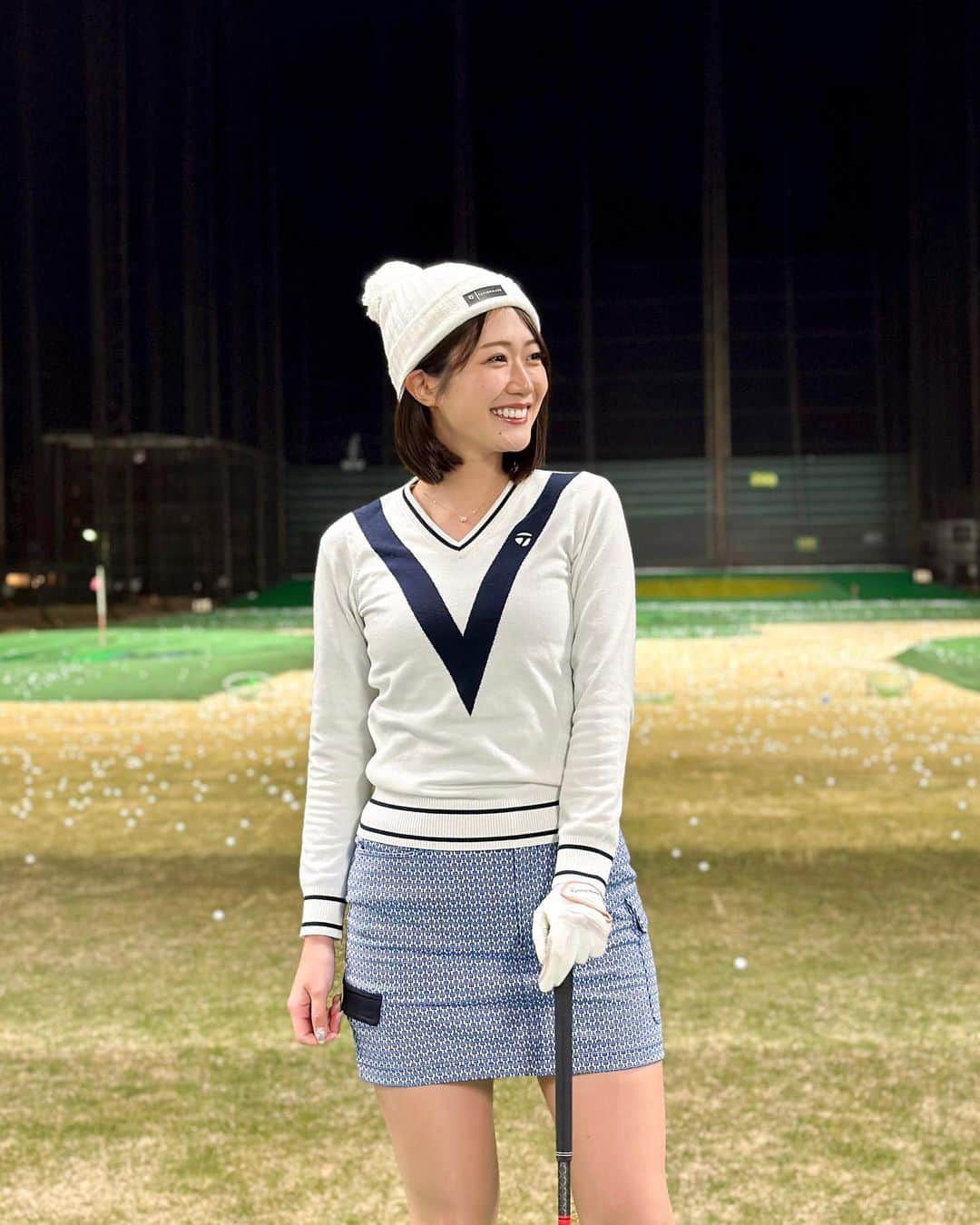 のインスタグラム：「本日1月3日22:30~【GO！GO！ゴルフ女子！5話】 放送です🎍  新年初放送ですので、ぜひご覧ください⛳️✨  #ゴルフコーデ @taylormade_golf_japan_apparel_  @taylormade_golf_japan   放送後は恒例のインスタライブで語らいましょう🫶🏻🌅  #ゴルフ#ゴルフ女子#ゴルフウェア#ゴルフ初心者#ゴルフ練習#golf#golfstagram#golflife#japanesegirl#골프#골프스타그램#golfnetwork#ゴルフネットワーク」