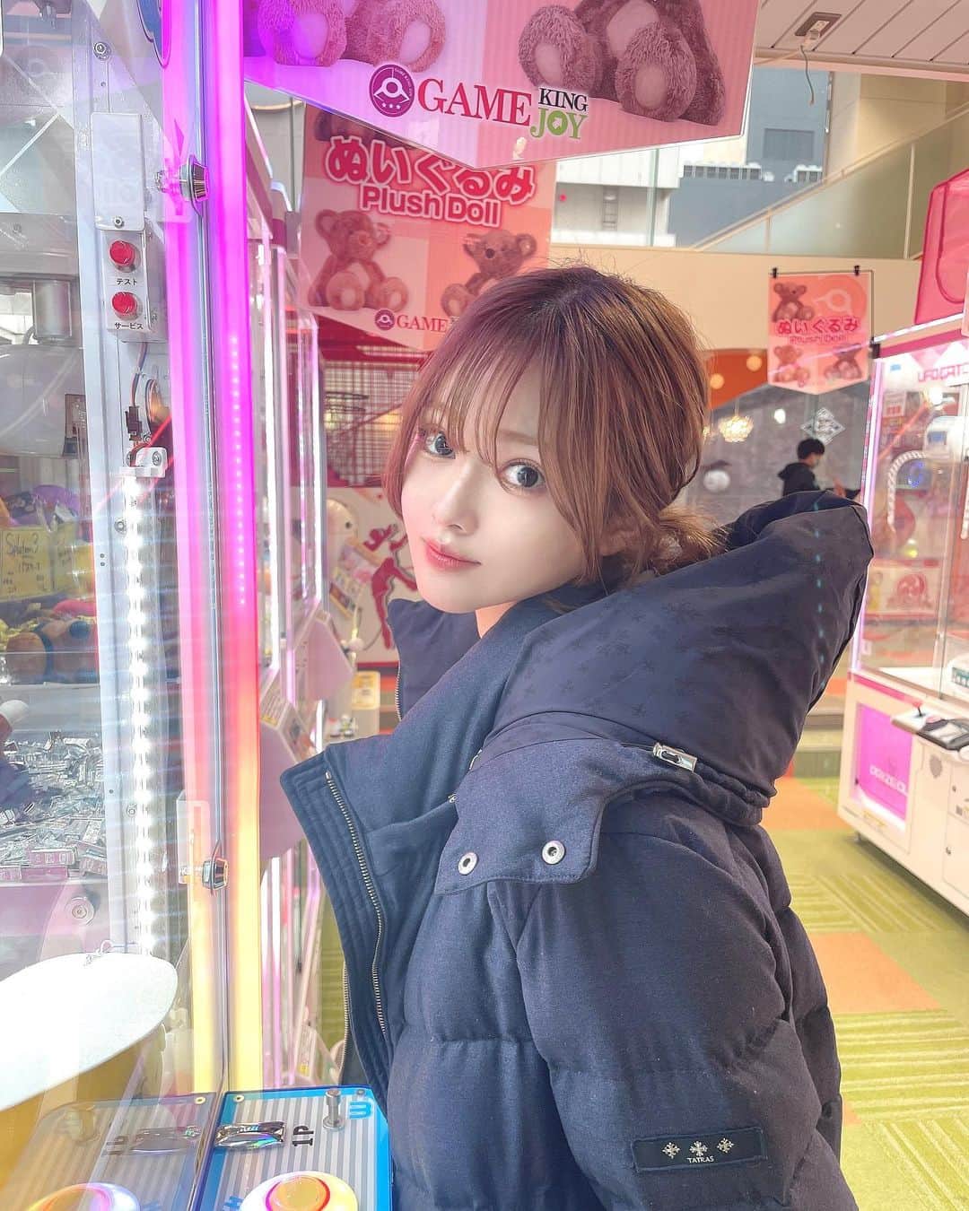 知本真以子のインスタグラム：「今年もよろしくお願いします🐰🌟」