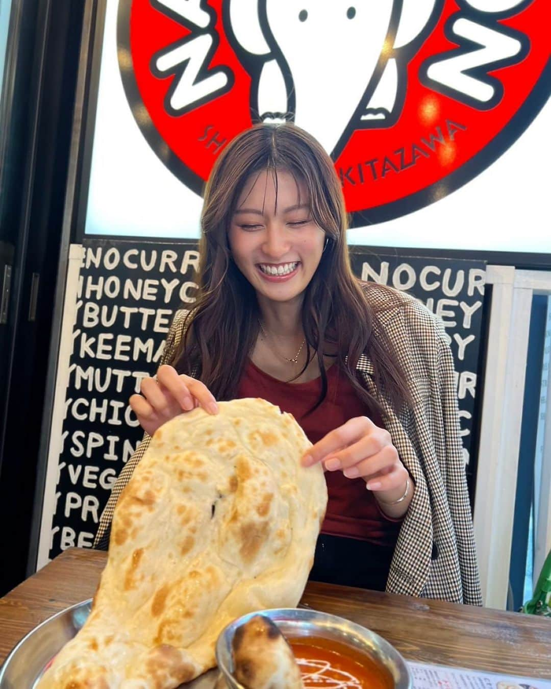 日吉晶羅さんのインスタグラム写真 - (日吉晶羅Instagram)「食べ正月を過ごしたよ( '༥' )ŧ‹”ŧ‹” 皆さん今年も健康でいてください。  ※写真は下北沢のカレーフェス  #newyear  #あけましておめでとうございます  #今年も宜しくお願いします #2023  #福笑い  #下北沢グルメ」1月3日 16時35分 - akira_kirakira_