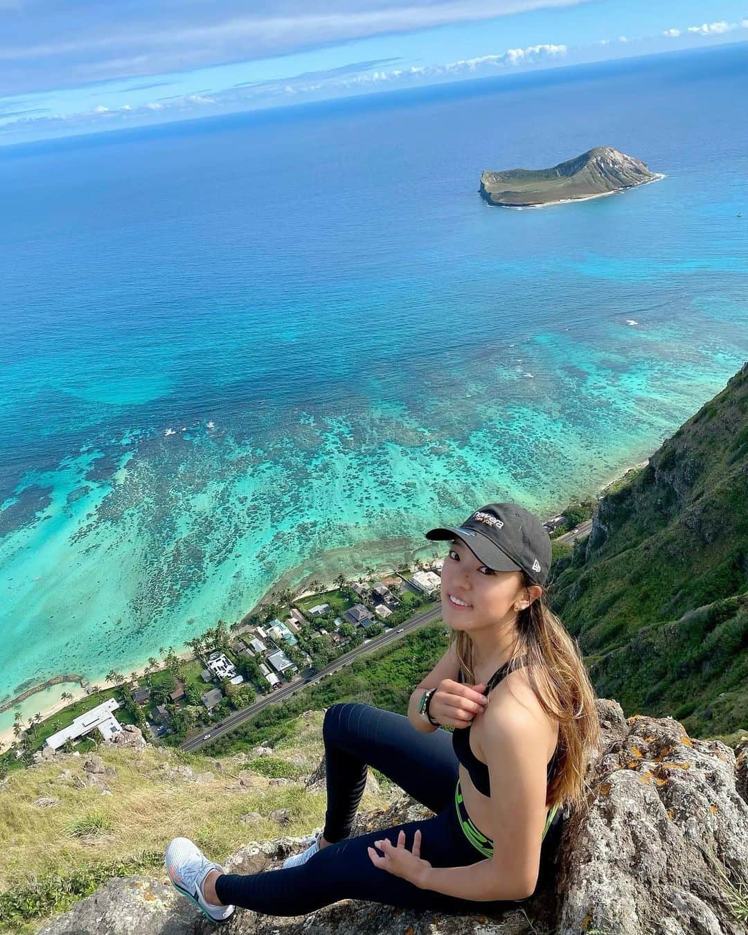 エイミー・コガのインスタグラム：「It’s always good to be home🌿🌊 #hawaii   あけましておめでとうございます✨ 2023年のエイミーもよろしくおねがいします🙇‍♀️ #エイミーコガ」