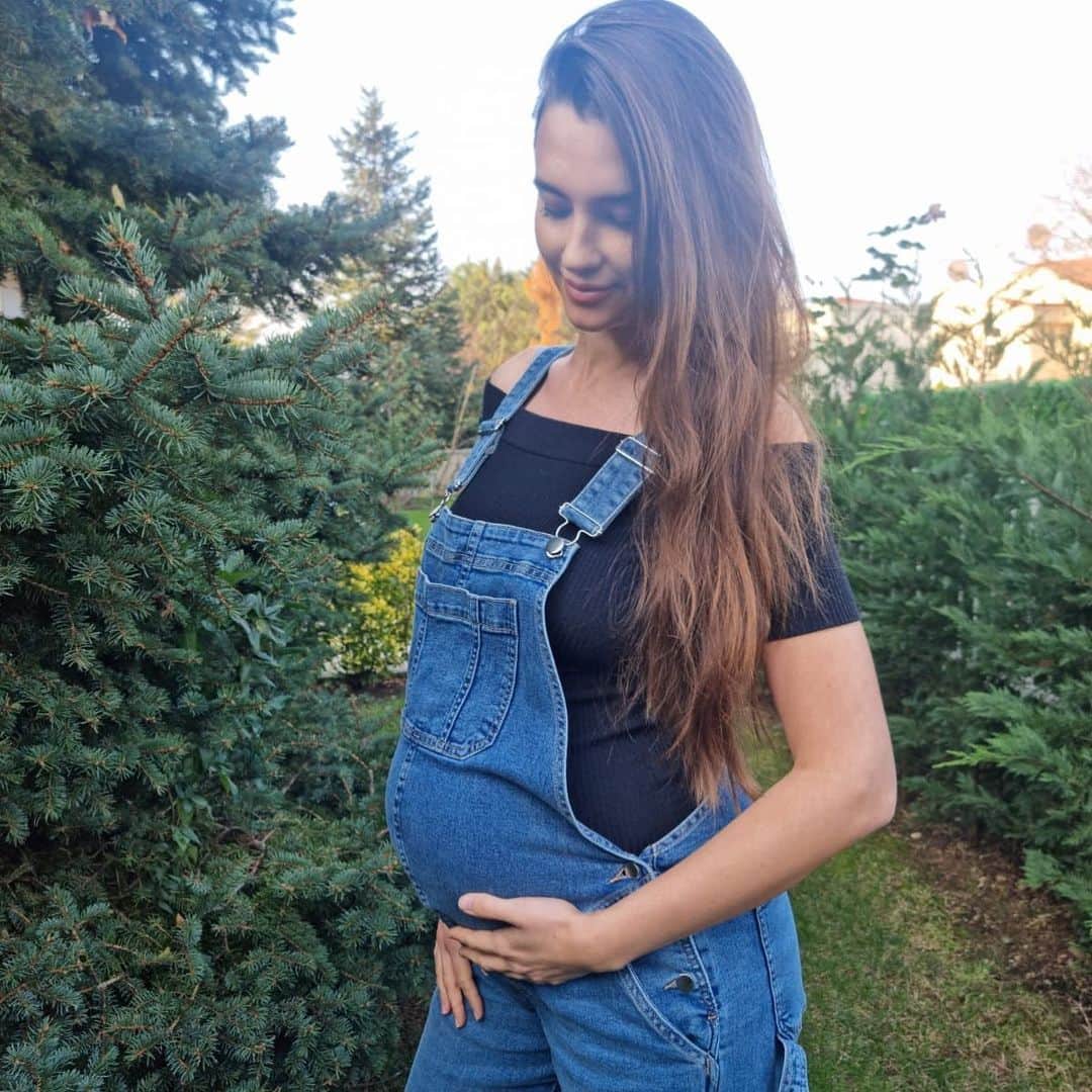 Leyla Lydia Turgutluのインスタグラム：「9💙」