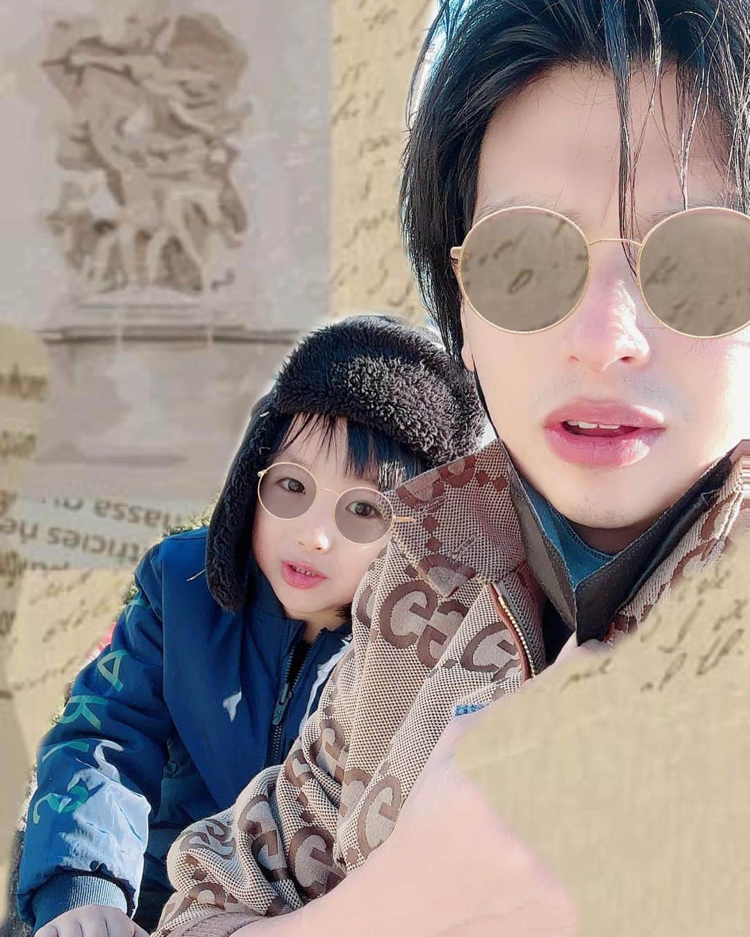 アレクサンダーのインスタグラム：「凧上げ❤️ 今日はうまくできました ✈️ ポイントは海🏖の近く」