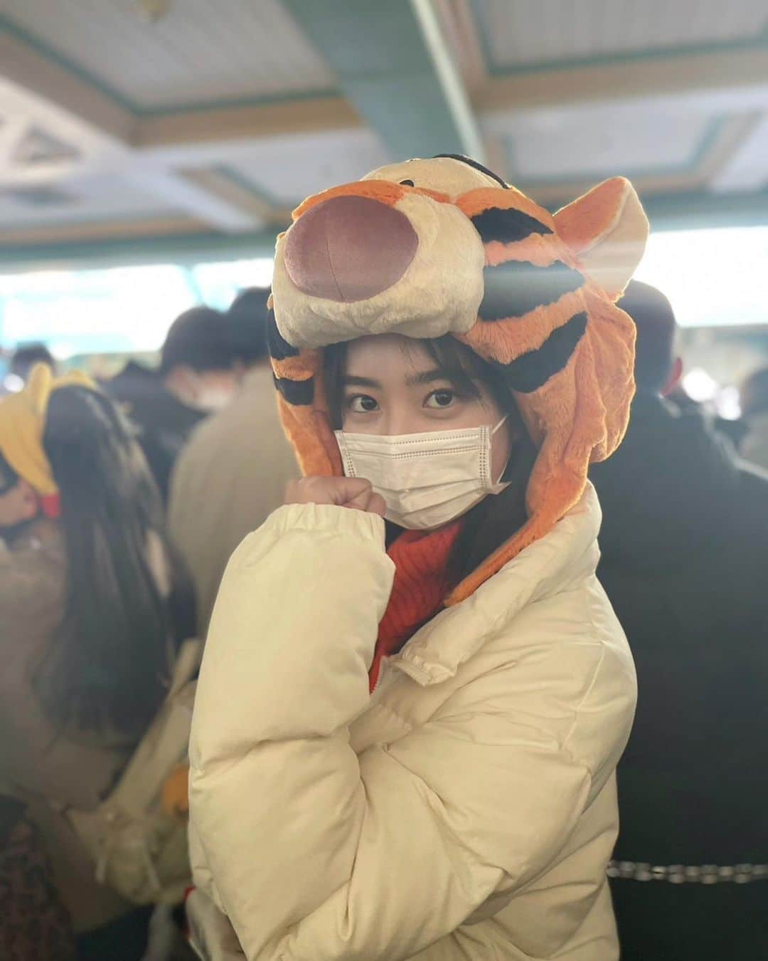 牧野羽咲さんのインスタグラム写真 - (牧野羽咲Instagram)「🐯🐰  #あけましておめでとうございます  2023年も、沢山のことに挑戦したいです。頑張ります 今年もよろしくお願いします」1月3日 22時48分 - makino_usa_001