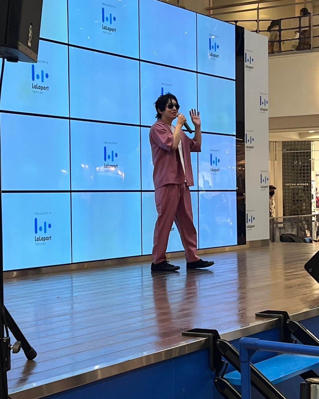 ほしのディスコのインスタグラム：「ららぽーと TOKYO-BEYでのリリースイベント初めありがとうございました。最高の幕開けでした。 #星野一成 #リリイベ」