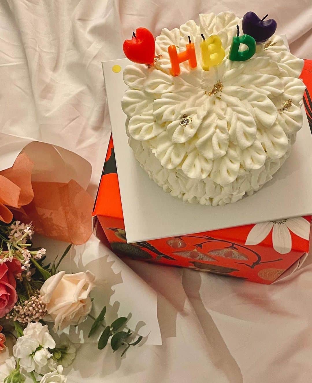 ミンヒ さんのインスタグラム写真 - (ミンヒ Instagram)「생일축하해주신 모든분들 넘 감사드려요🎀」1月4日 0時04分 - juminhee