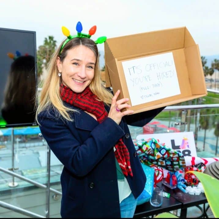 マルティ・マロイのインスタグラム：「2023 brings exciting news, I am transitioning from Athlete Fellow to Marketing Manager on the Digital Team at @la28games ! 🎉🥳 . The Olympics guided my entire life and I couldn't be more thrilled to play a part in the planning of the 2028 Olympic and Paralympic Games here in LA!」