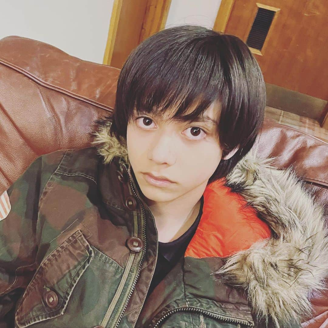 Hyuさんのインスタグラム写真 - (HyuInstagram)「もう雪が降る寒さ❄️ . . . . #イギリス生活  #モデルライフ #ティーンモデル　#中学生男子  #ハーフ男子　#日英ハーフ」12月11日 6時19分 - ___h_y_u___