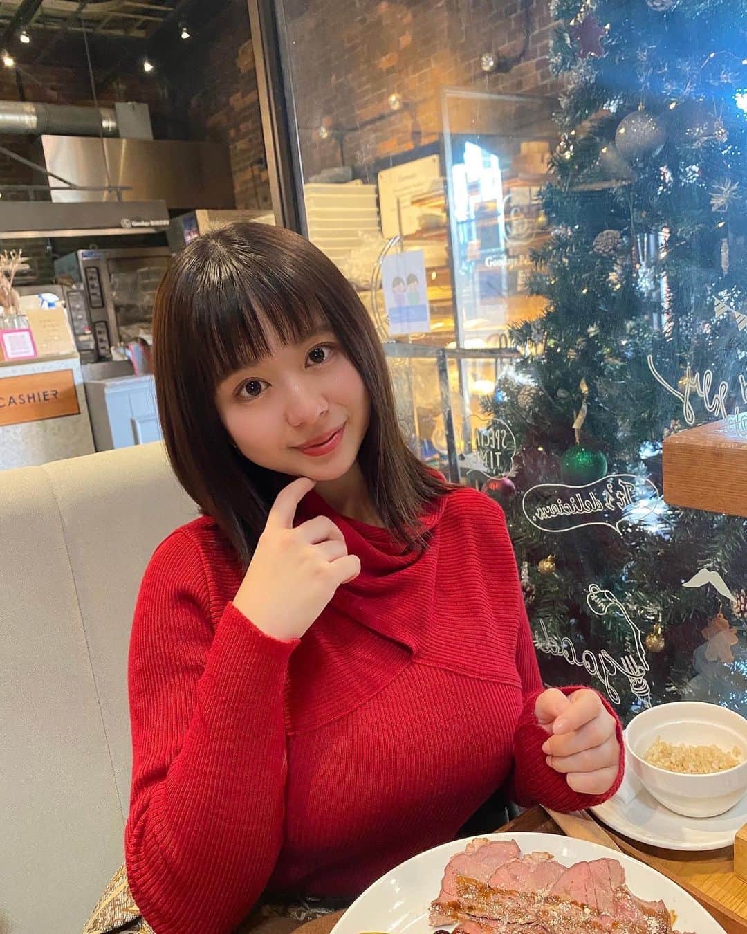 綾瀬りえのグルメインスタ