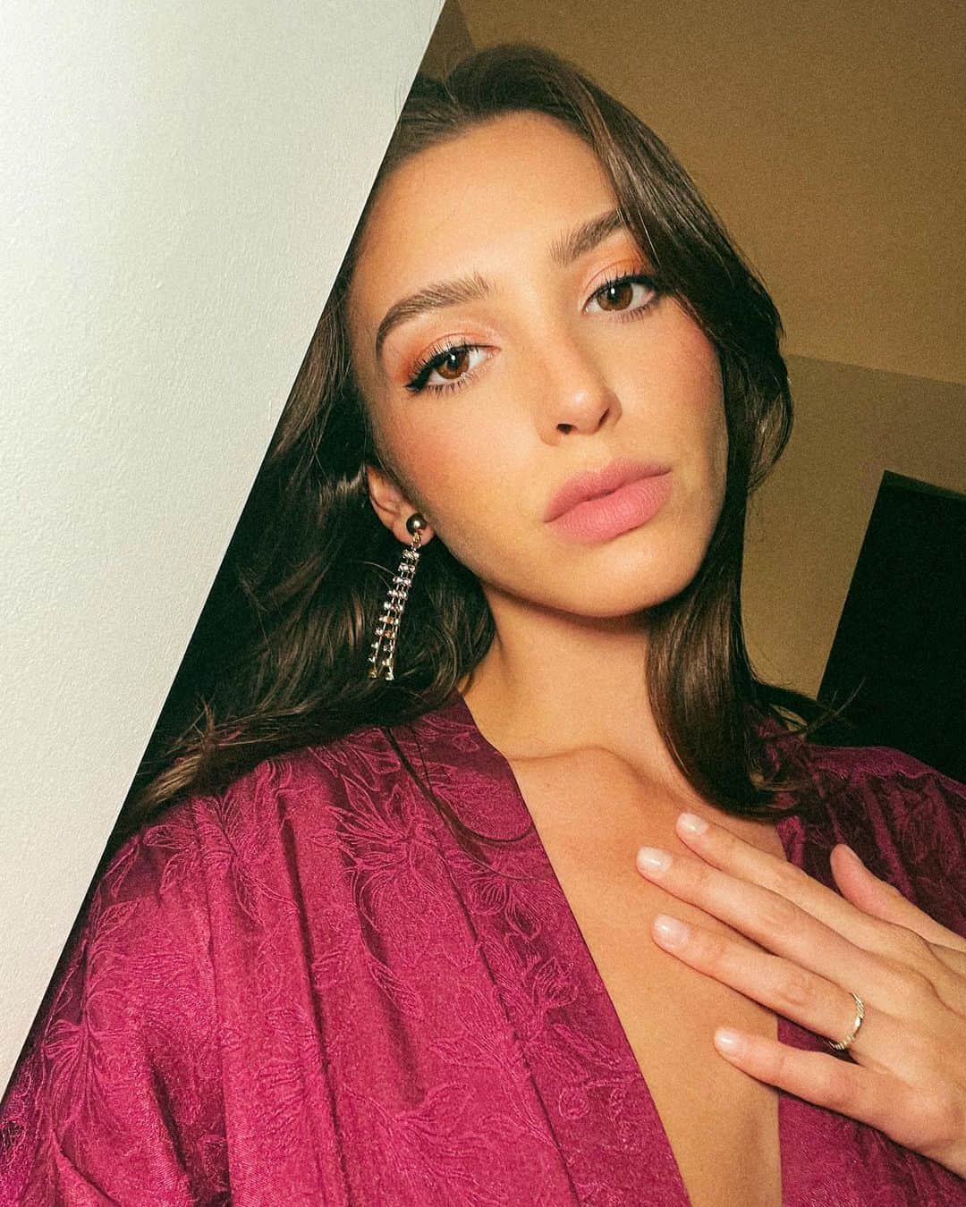 セリーヌ・ファラクのインスタグラム：「Pre night out vibes 💕」