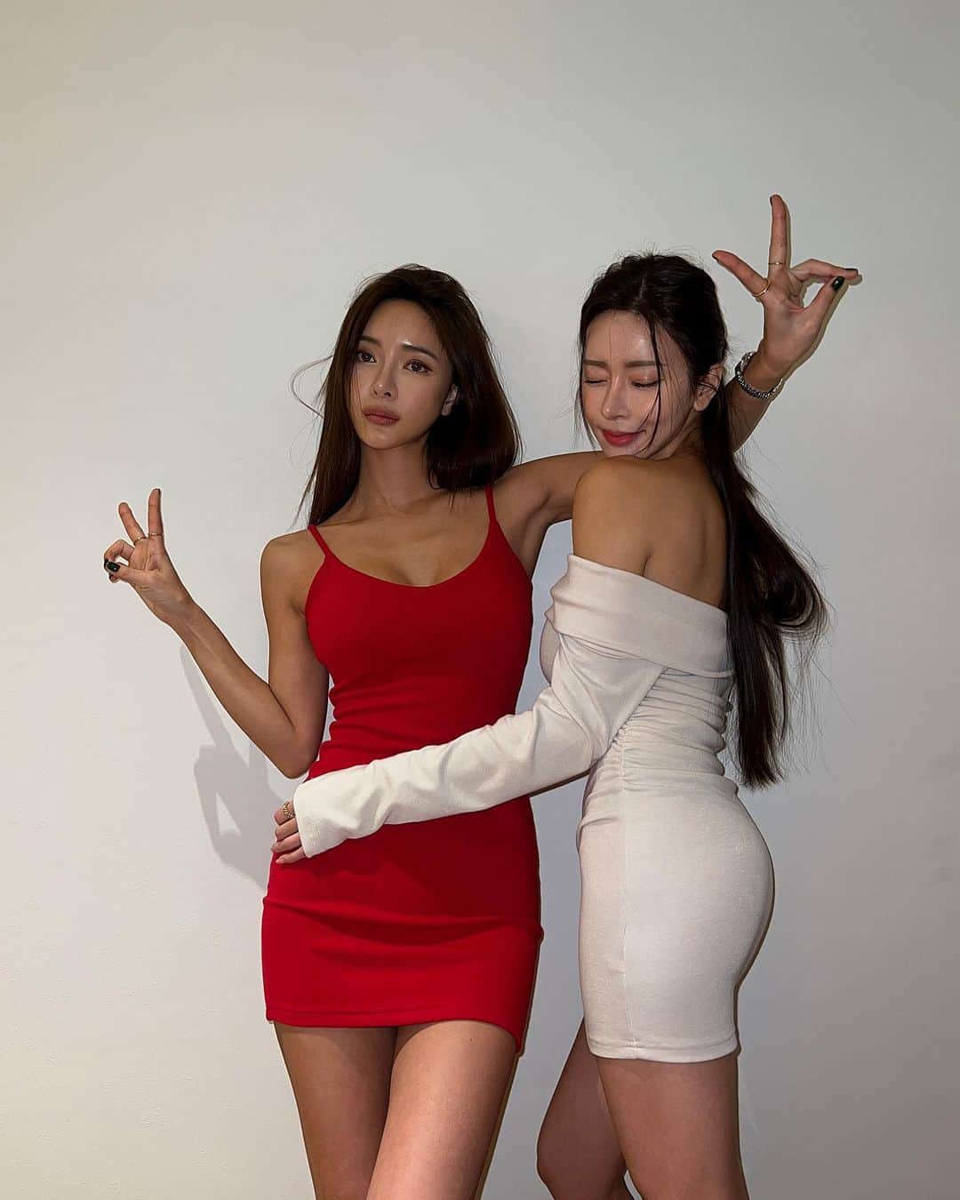 キム・ボラムのインスタグラム：「솔이랑🔥🎄 다들 오디서 모할실거에요 ?」