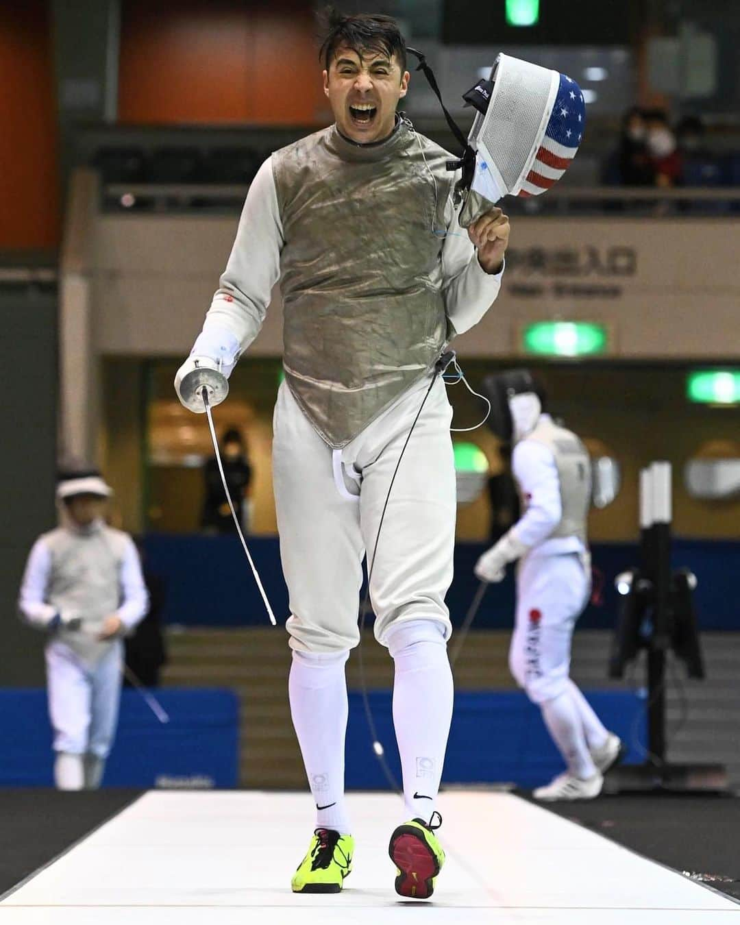 アレクサンダー・マシアラスのインスタグラム：「Some great moments from Tokyo. Although I fell a few touches short of the podium in the individual event, got 🥇GOLD🥇 with the boys in Team!  It’s been a bumpy ride since the Tokyo Olympics but glad to have had some of my most inspired fencing in a couple years come together this weekend. Excited to get back to the grind and prepare for Paris in January!  #bizziteam #leonpaul #fencing #escrime #esgrima #escrima #scherma #펜싱 #fechten #フェンシング #击剑 #teamUSA #фехтование」