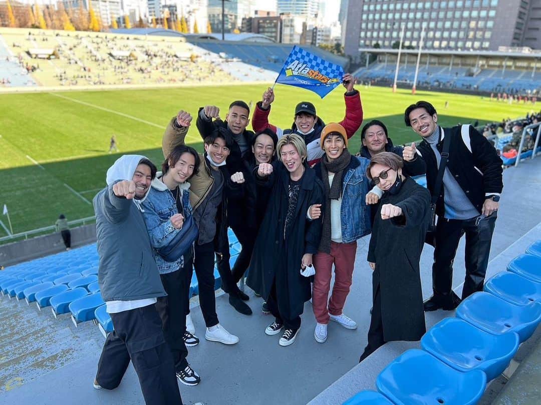 雲母翔太さんのインスタグラム写真 - (雲母翔太Instagram)「最高の仲間達と、 大好きな仲間の応援に！！！  ジェイ！お疲れ様！！！ カッコ良かったぜ！！！」12月11日 14時34分 - syota_kira
