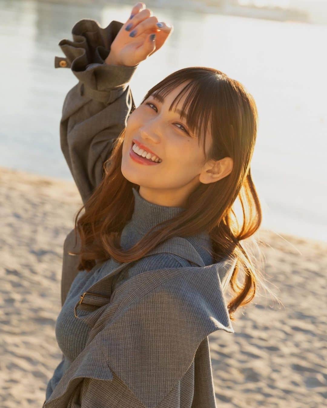 小島みゆのインスタグラム：「♪〜シャッターが落ちるみたいに 君を切り取って恋に落ちて〜♪  #japan #girl」